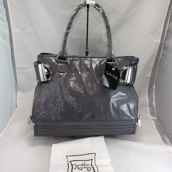 💕🛍Host Pick💕🛍Cynthia Rowley Patent Leather Bag - Picture 1 of 8